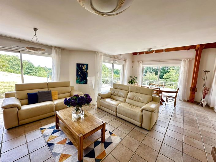 Image No.9-3 Bed House for sale