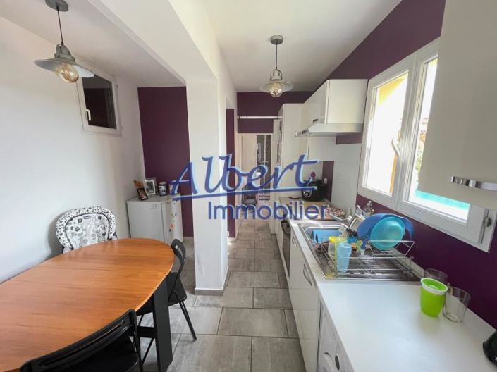 Image No.15-5 Bed House for sale