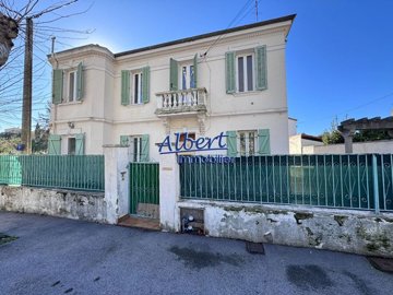 1 - La Seyne-sur-Mer, House