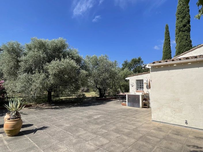 Image No.4-2 Bed House for sale