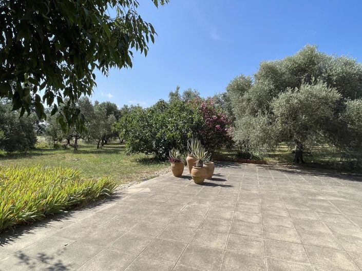 Image No.7-2 Bed House for sale