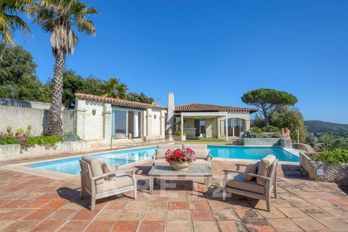 Image No.2-6 Bed House for sale