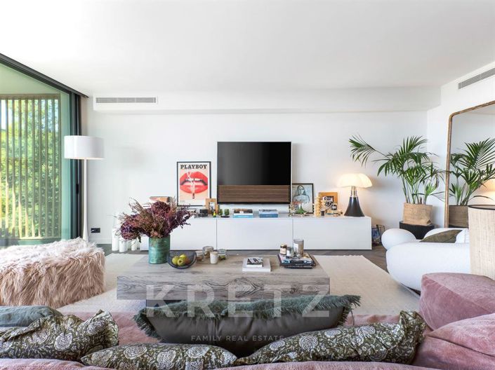 Image No.10-4 Bed Apartment for sale