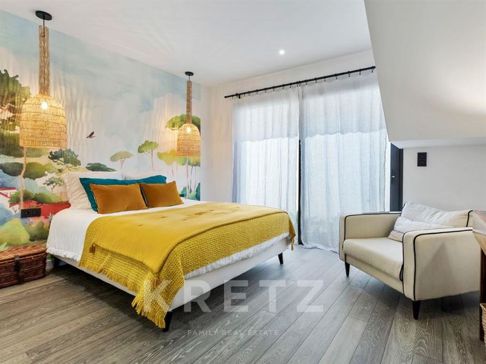 Image No.15-4 Bed Apartment for sale