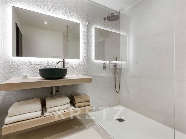 Image No.16-Appartement de 4 chambres à vendre à Le Lavandou