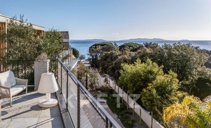 Image No.3-Propriété de 4 chambres à vendre à Le Lavandou