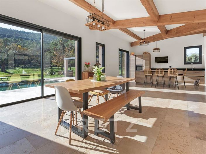 Image No.4-5 Bed House for sale