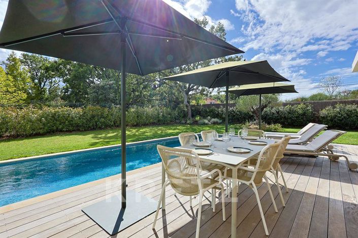 Image No.21-5 Bed Property for sale