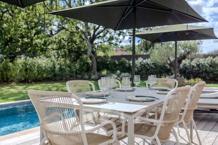 Image No.22-5 Bed Property for sale