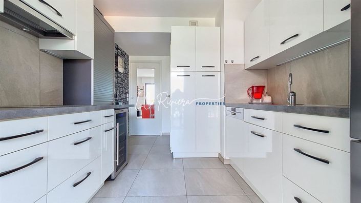 Image No.3-3 Bed Apartment for sale