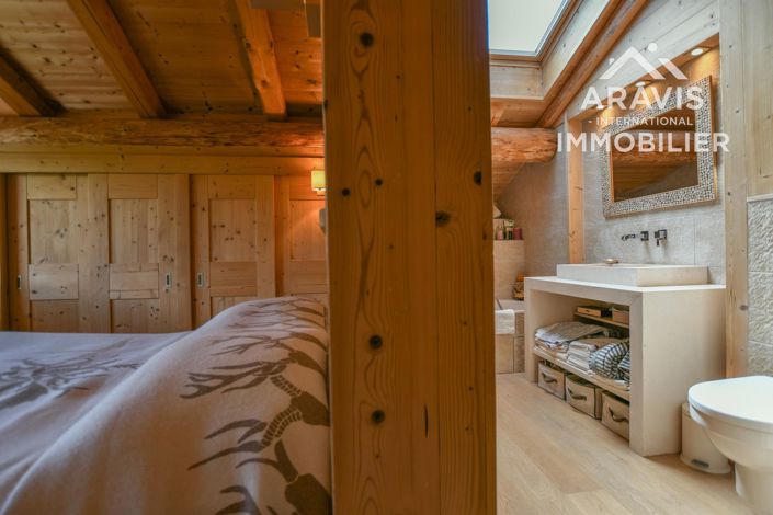 Image No.16-5 Bed House for sale