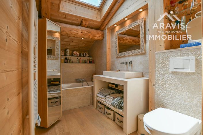 Image No.18-5 Bed House for sale