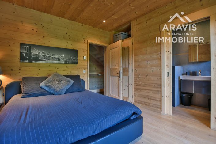 Image No.22-5 Bed House for sale