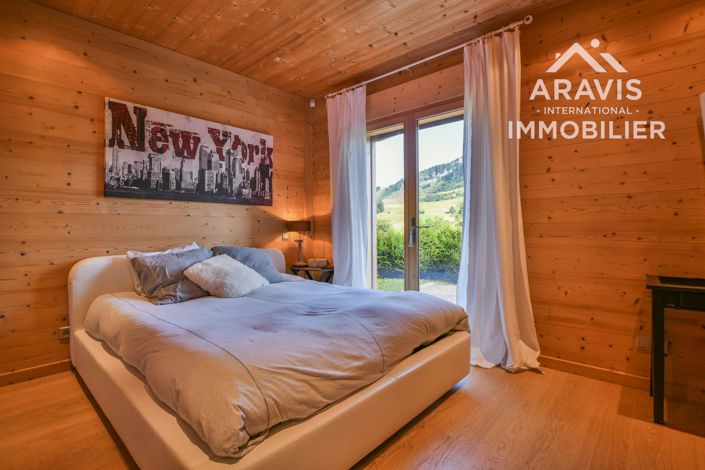 Image No.23-5 Bed House for sale