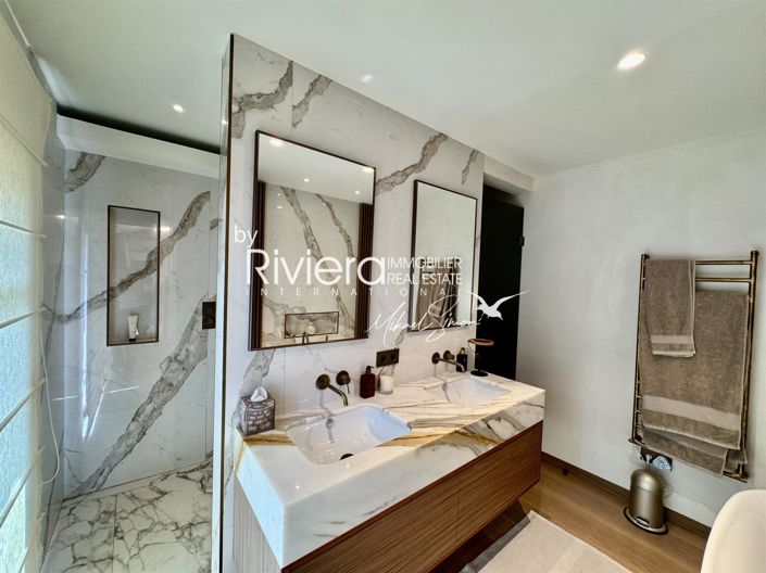 Image No.23-5 Bed House for sale