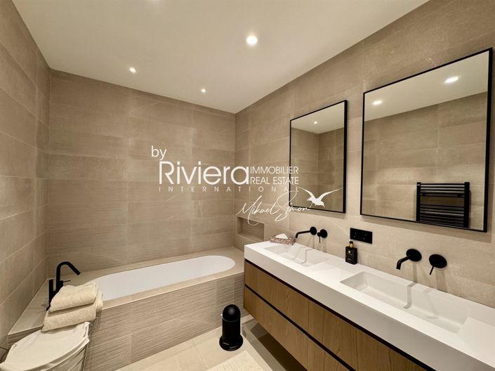 Image No.32-5 Bed House for sale