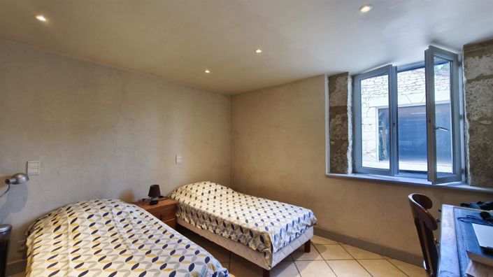 Image No.21-5 Bed House for sale