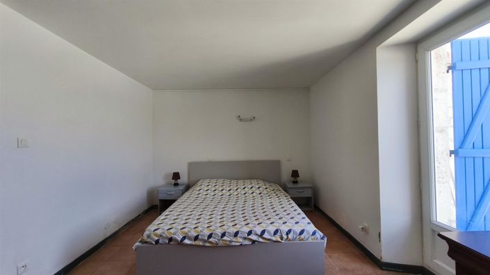 Image No.28-5 Bed House for sale