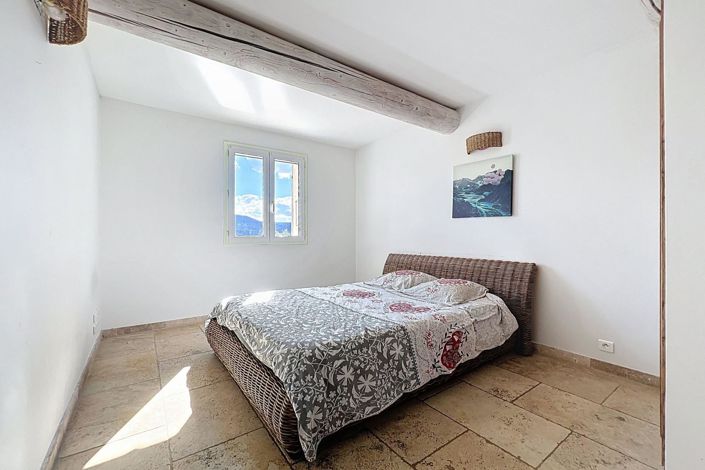 Image No.2-Maison de 5 chambres à vendre à Apt