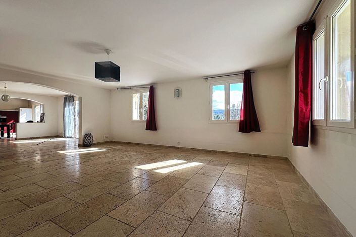 Image No.9-Maison de 5 chambres à vendre à Apt