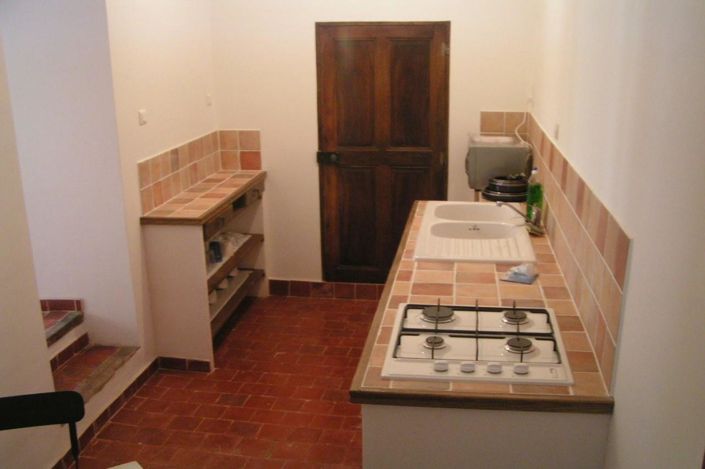 Image No.10-10 Bed House for sale