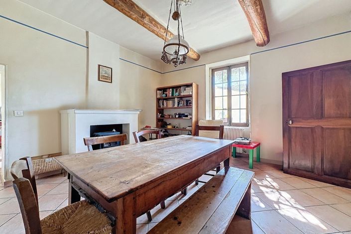 Image No.17-10 Bed House for sale