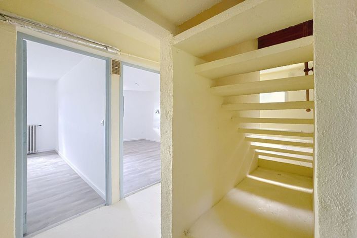 Image No.16-4 Bed House for sale