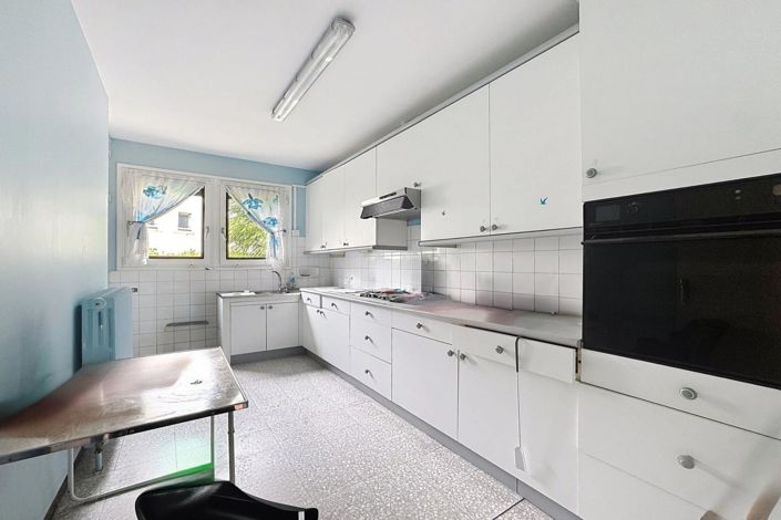 Image No.23-4 Bed House for sale