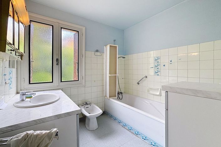 Image No.34-4 Bed House for sale