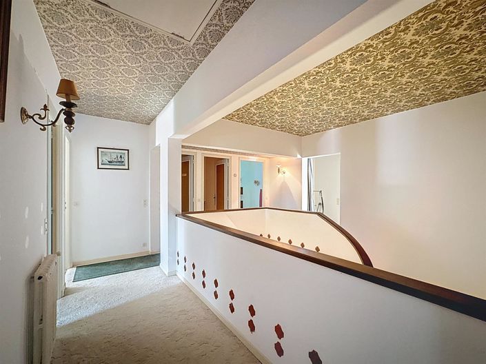 Image No.19-5 Bed House for sale