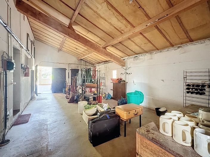 Image No.28-5 Bed House for sale