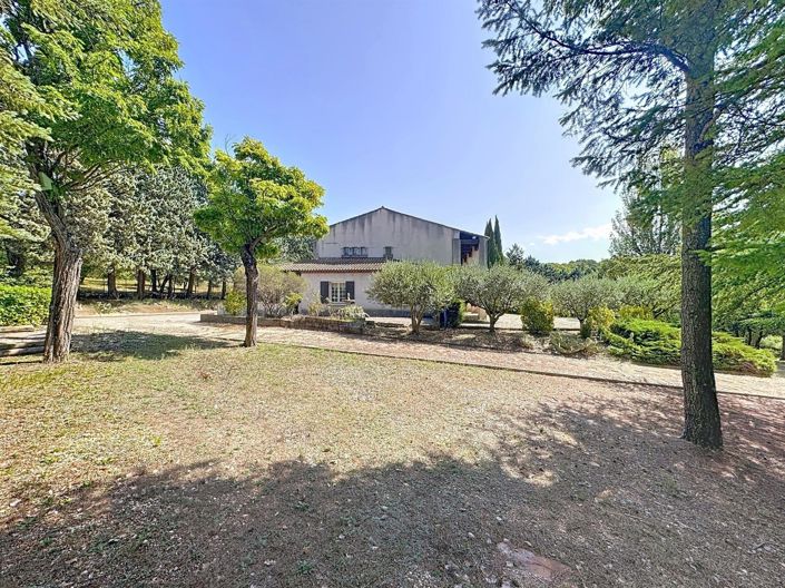 Image No.7-5 Bed House for sale