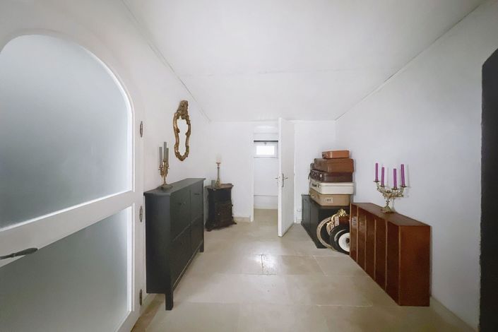 Image No.6-3 Bed House for sale