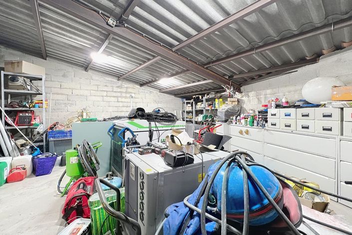 Image No.8-3 Bed House for sale