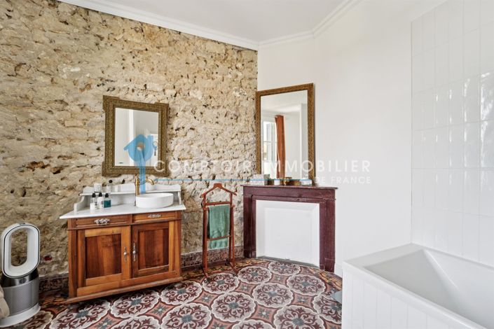 Image No.6-3 Bed House for sale