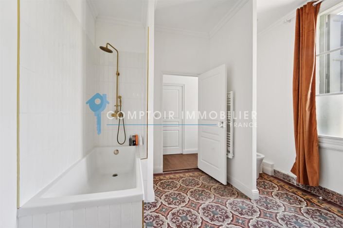 Image No.7-3 Bed House for sale