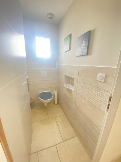 Image No.9-4 Bed House for sale