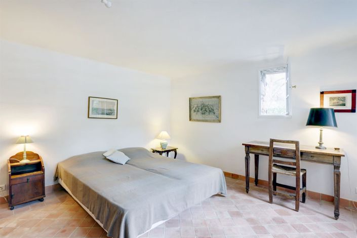 Image No.31-4 Bed House for sale