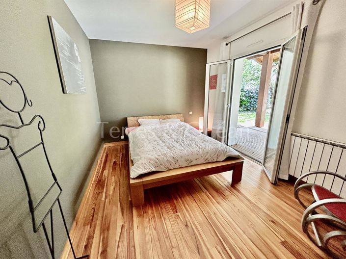 Image No.29-5 Bed House for sale