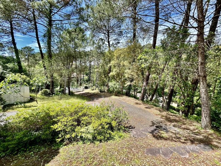 Image No.35-5 Bed House for sale