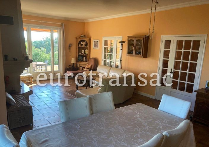 Image No.3-3 Bed House for sale