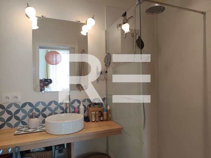 Image No.11-Appartement de 2 chambres à vendre à Nîmes