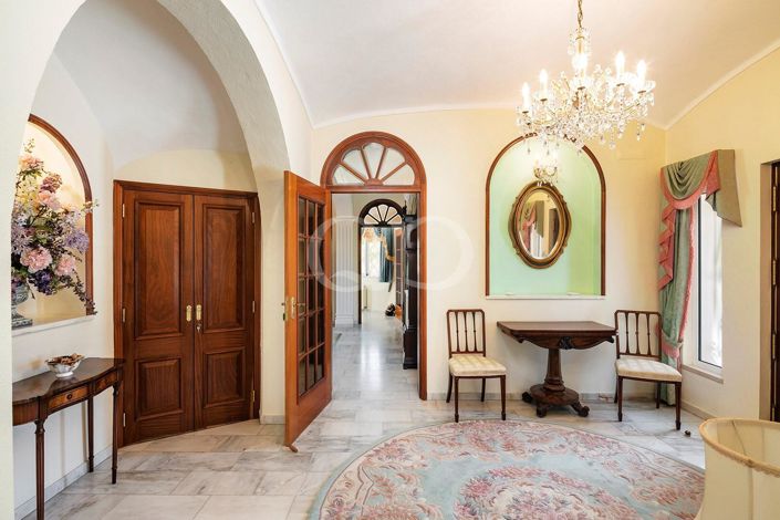 Image No.21-4 Bed House for sale