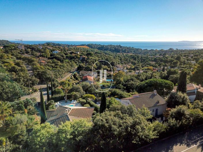 Image No.15-5 Bed House for sale