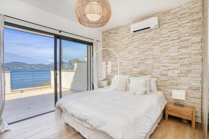 Image No.10-4 Bed House for sale