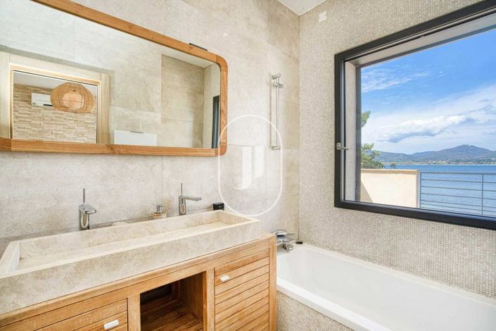 Image No.11-4 Bed House for sale