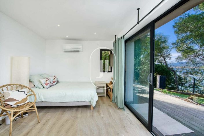 Image No.12-4 Bed House for sale