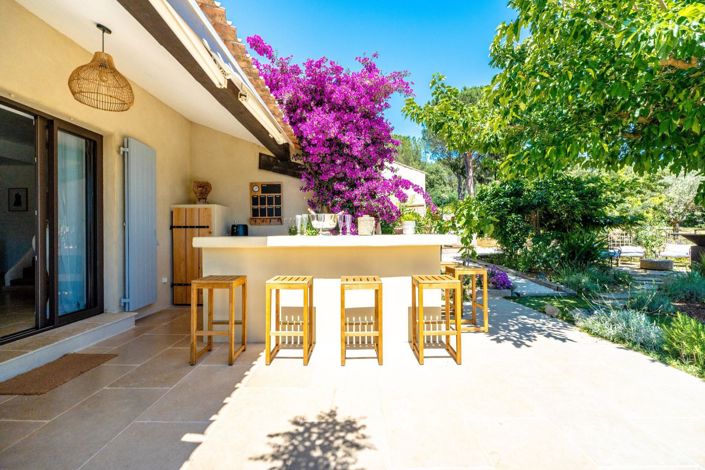 Image No.13-8 Bed House for sale