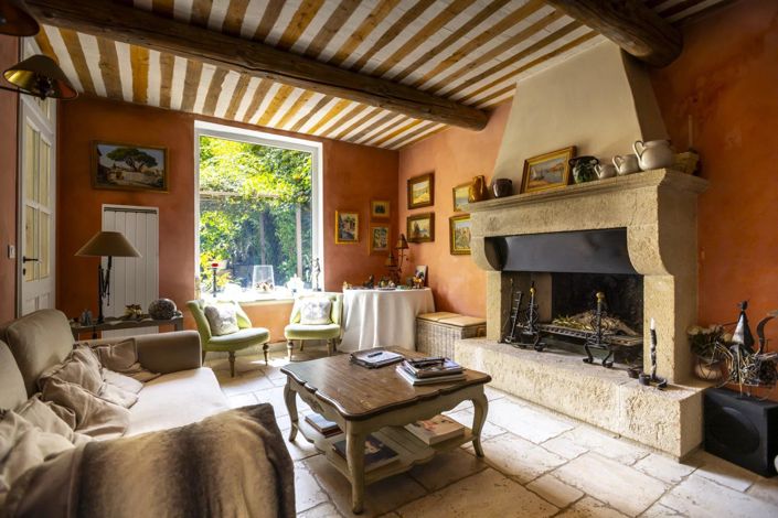 Image No.4-6 Bed House for sale