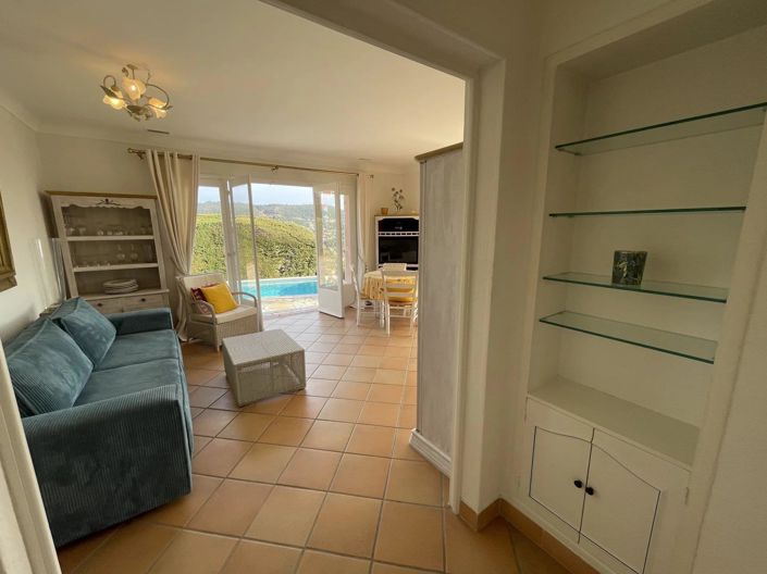 Image No.8-2 Bed House for sale